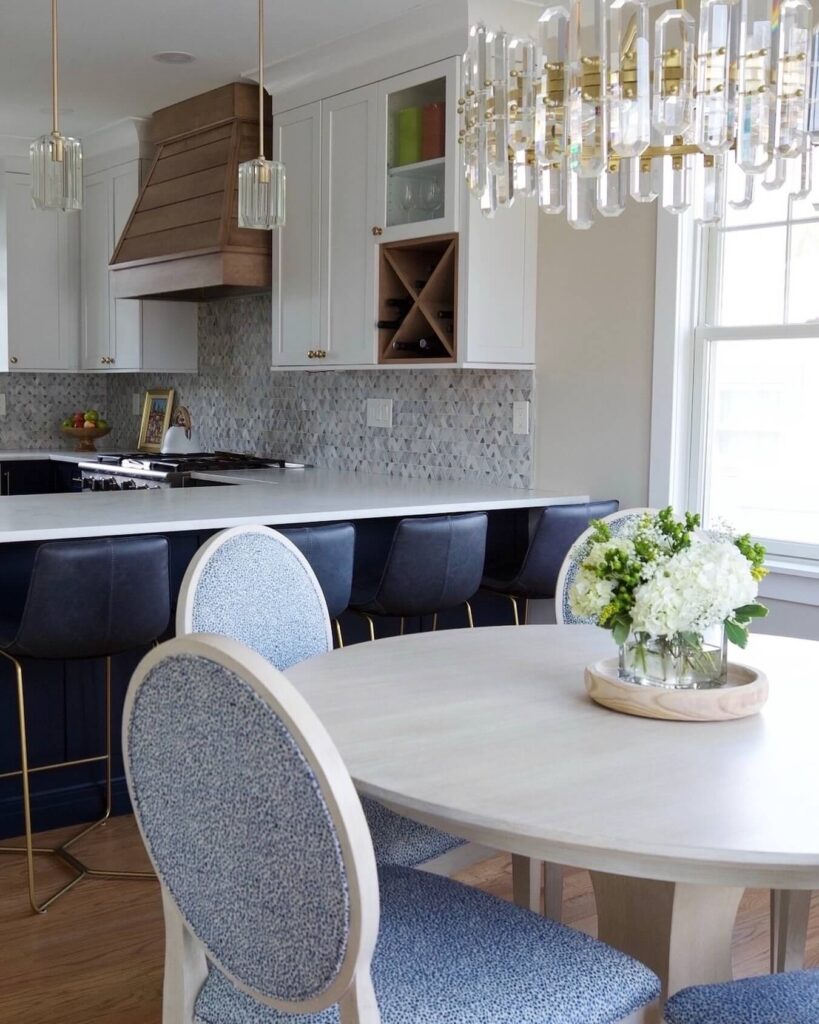 10. Contemporary Elegance Meets Functional Flow