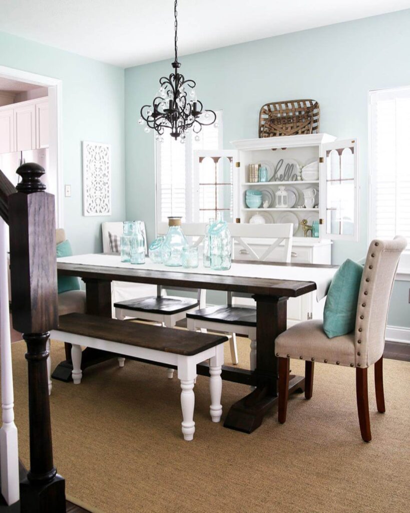 13. Aqua Accents in a Seaside Farmhouse Mix