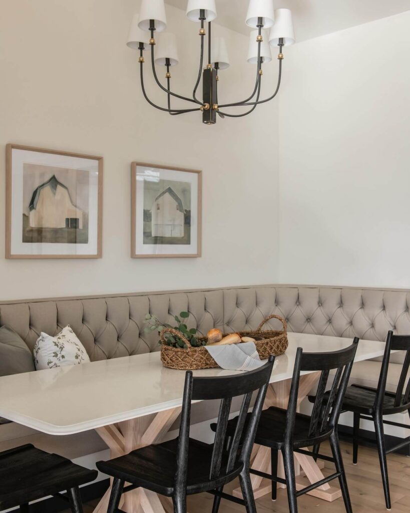 20. Tufted Banquette Elegance for Larger Gatherings