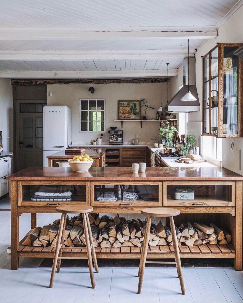 22. Classic Meets Rustic: A Touch of Tradition
