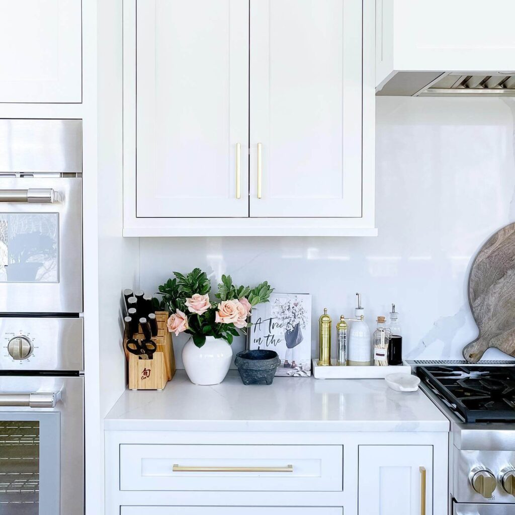 23. Elegant and Airy with Fresh Florals