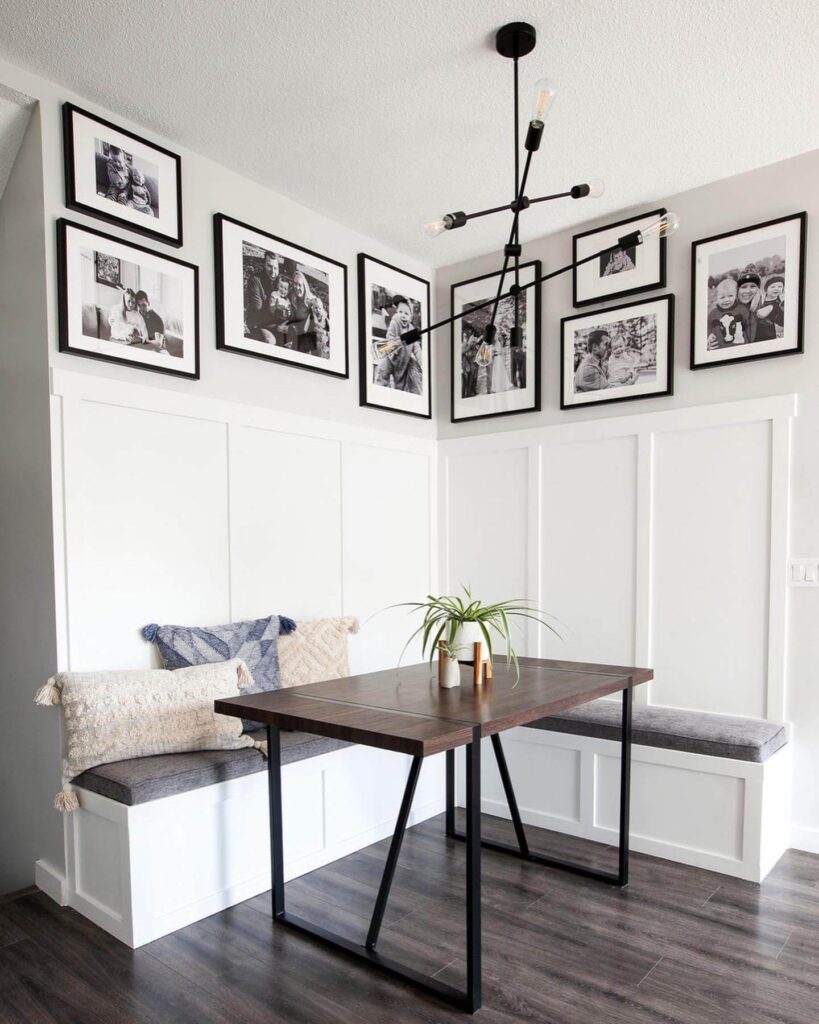 4. Corner Gallery for Cozy Banquettes