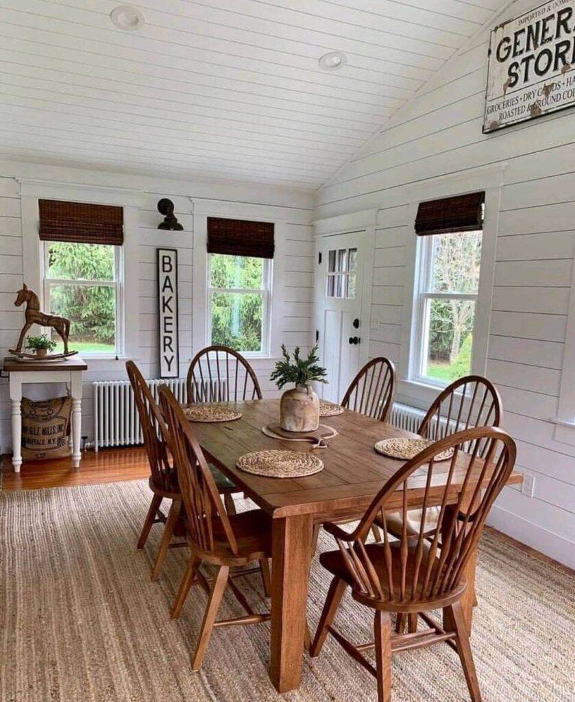 5. Farmhouse Alfresco: Blurring the Line Between Indoors and Out