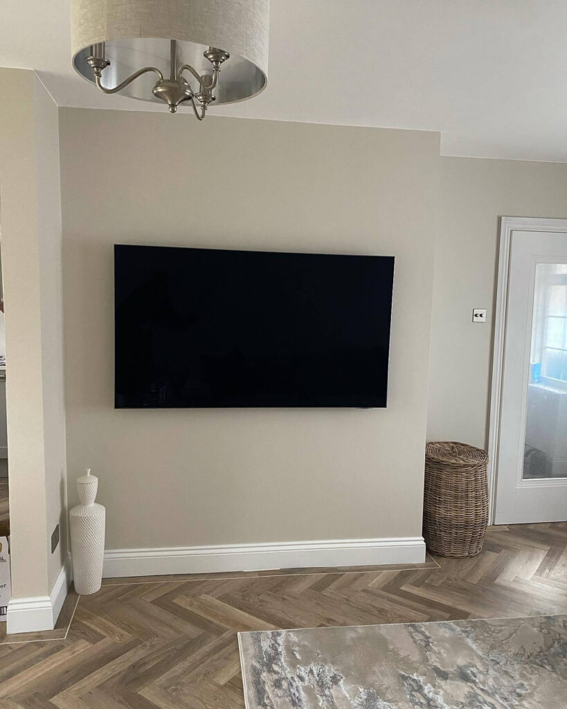9. Understated Elegance with a Floating Display