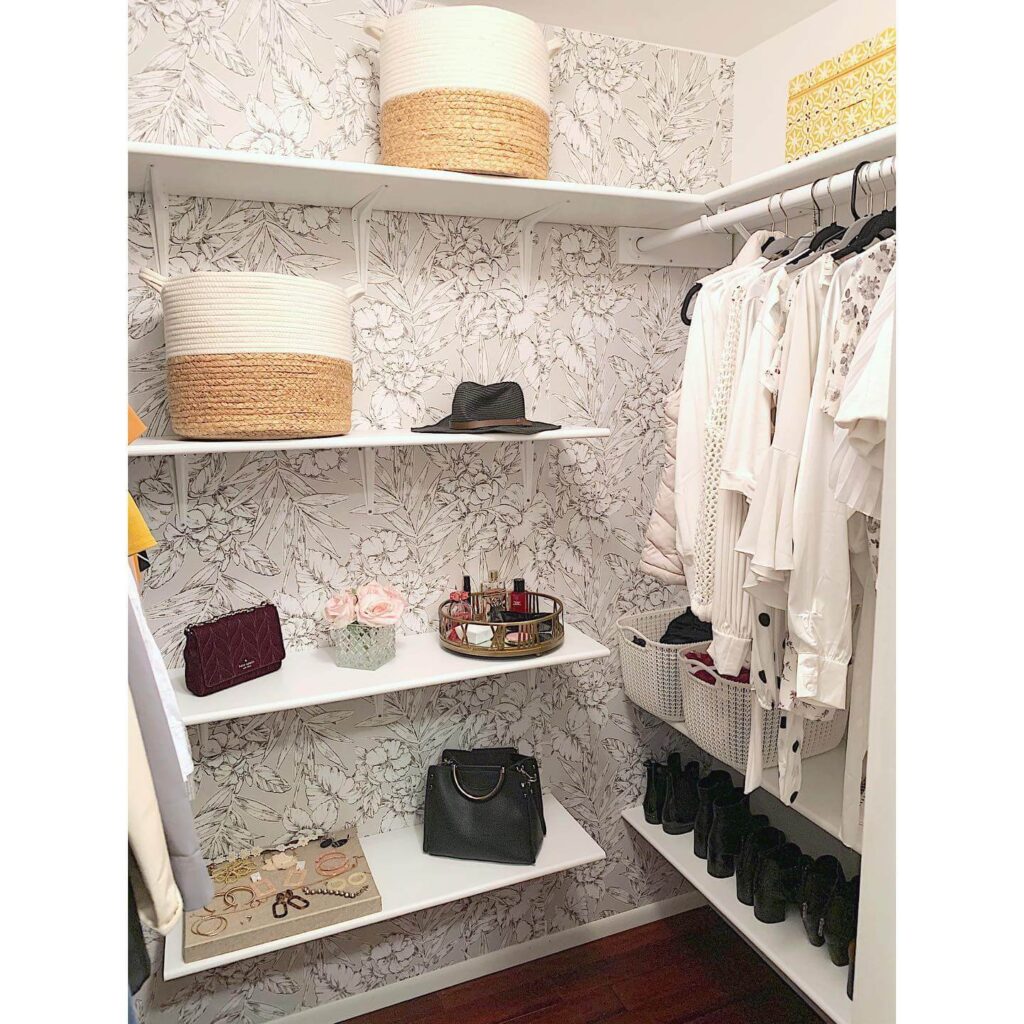 11. Bold Wallpaper with Vertical Storage Perks