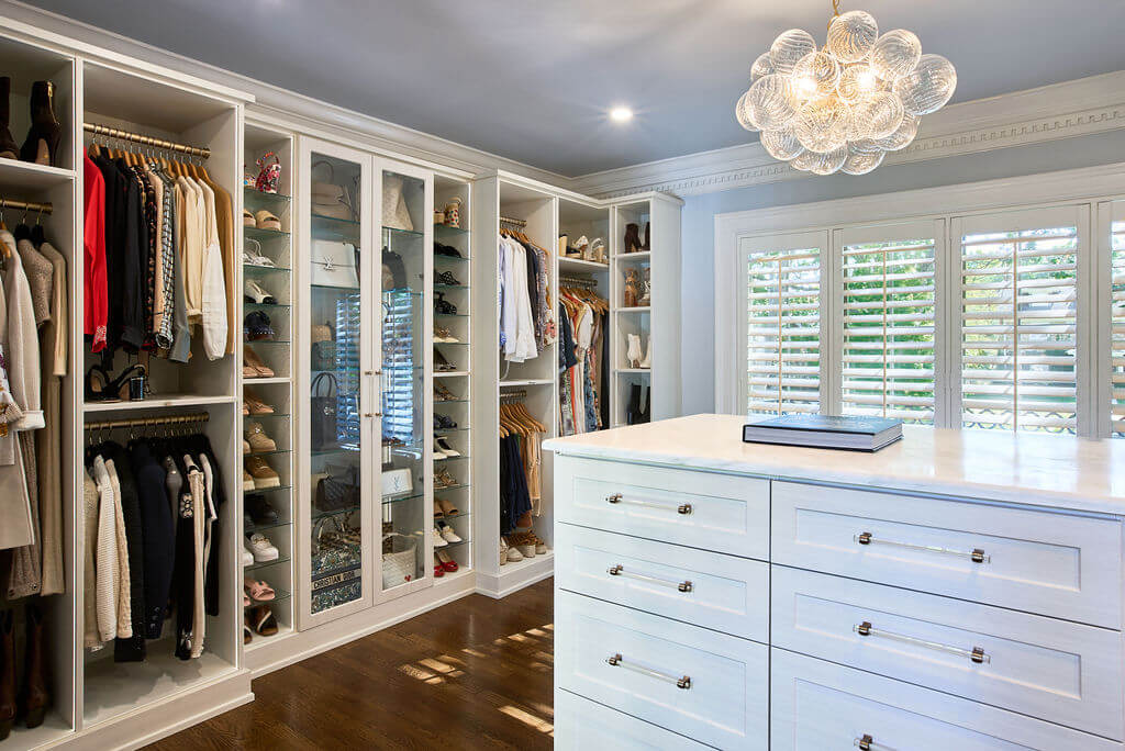 15. Design a Masculine Closet with Sleek, Neutral Tones