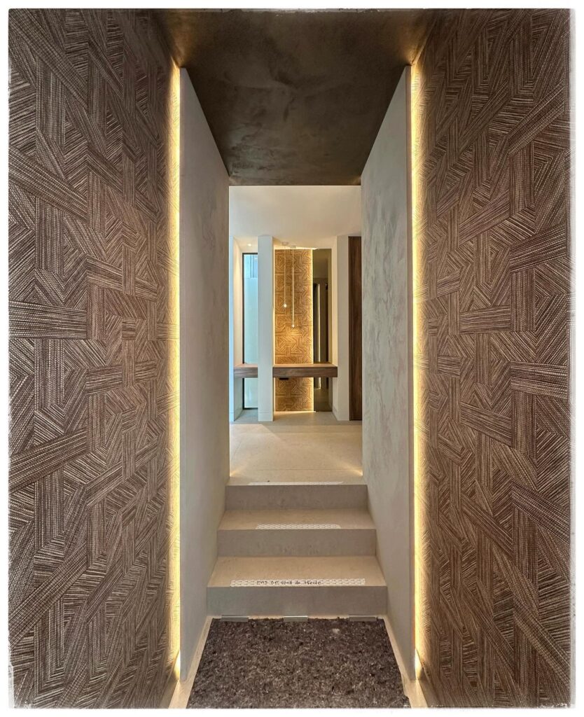 17. Eclectic Boho Gallery with Layered Texture