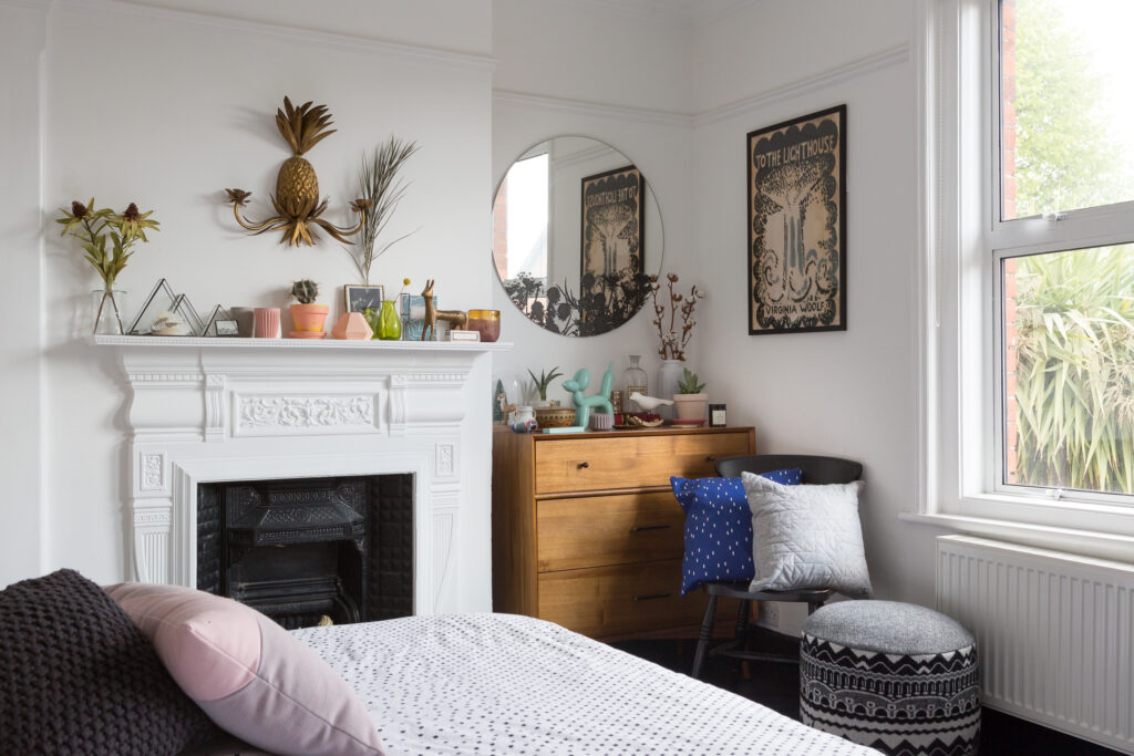 19. Maximize Wall Storage with Integrated Desk Units