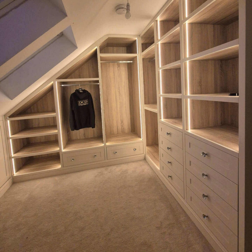 3. Blend Walk-In Functionality with a Traditional Aesthetic