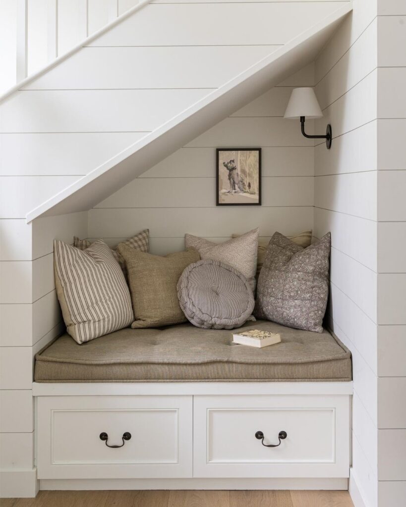 3. Maximalist Layers in a Hidden Alcove