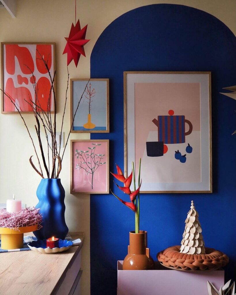 5. Organic Modern with Abstract Botanicals