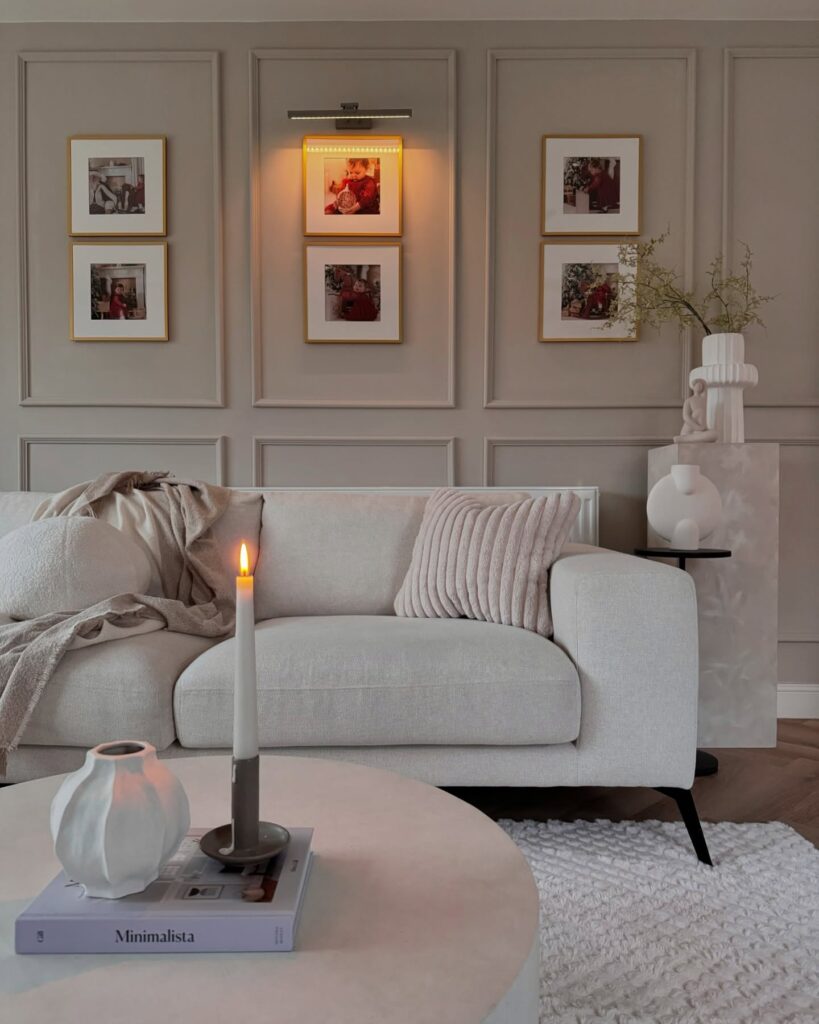 8. Color-Coordinated Gallery Wall for a Cohesive Theme