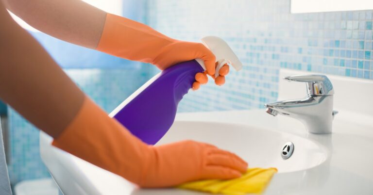 Cleaning Hacks for Your Bathroom