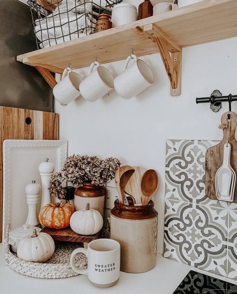 16. Natural Wood Elements That Embrace the Season