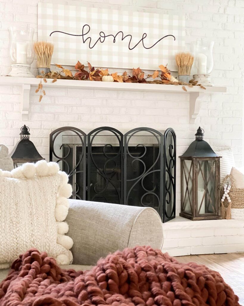 2. Elegant Symmetry with Classic Fall Touches