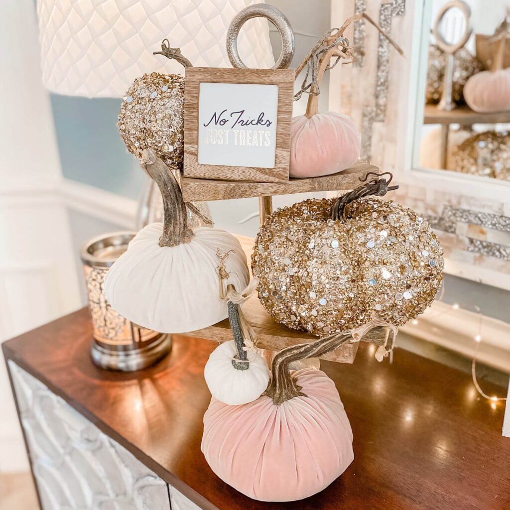 5. Vintage Vibes with Earthy Autumn Accents